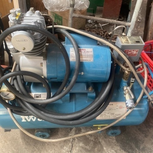 IWATA エアーコンプレッサー　DSP-04