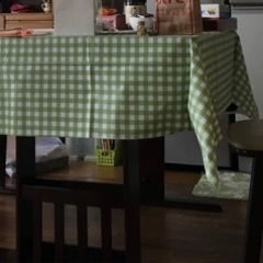 ダイニングテーブル