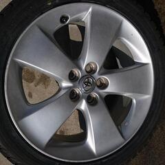 30プリウス 純正17インチ の画像