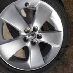30プリウス 純正17インチ の画像