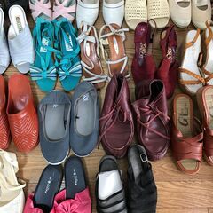 靴（婦人物）多数の画像