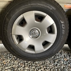 バリ溝　ハイエース　夏タイヤ　195/80r15  ホイール付きの画像