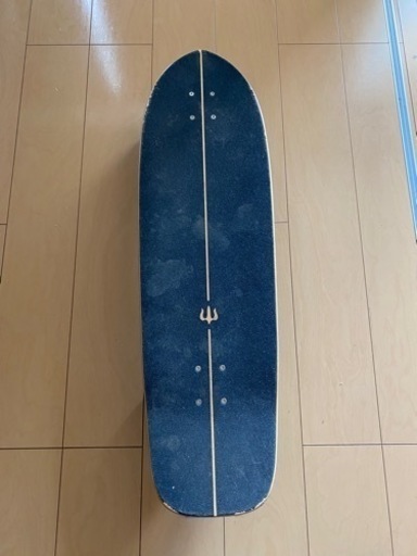 Carver skateboard  カーバー　サーフスケートボード　サーフィン