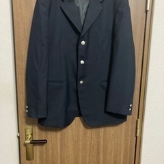 クラーク国際記念高等学校　男子制服　ジャケットとスラックス
