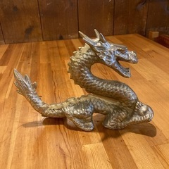 龍神様の置物の画像