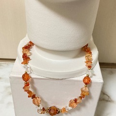 ネックレス  オレンジ系の画像