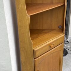 【レガストック川崎本店】karimoku カリモク コーナーキャビネット 飾り棚 カントリー調の画像