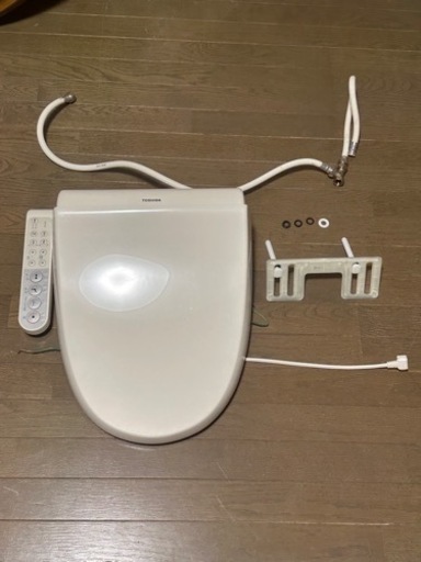 【値下げ】温水洗浄便座　TOSHIBA SCS-S301