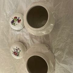 トワイニング 紅茶、陶器2個の画像