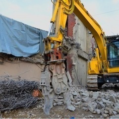 株式会社 HODAKA  解体業