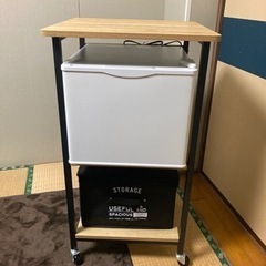 取引中【中古】小型冷蔵庫とラック