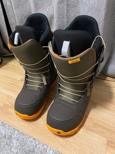 BURTON！ＭＯＴＯ　アジアンフィット　28センチ