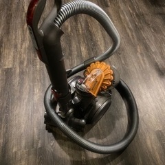 「現在お取引中」ダイソン　掃除機　手元スイッチを使いたい場合は電...