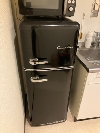 レトロな冷蔵庫