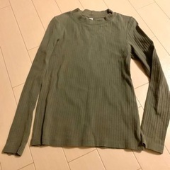 セーター　予約済