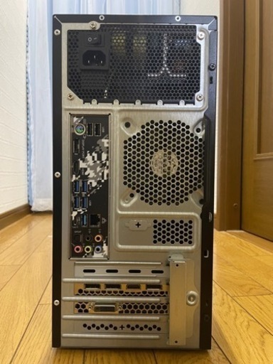 コンパクトゲーミングPC Ryzen7 3700X 16GB GTX1070 新品SSD office2021
