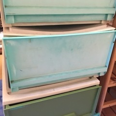 ★衣装ケースあげます！昭和レトロ★4段セット★軽いタイプ★の画像