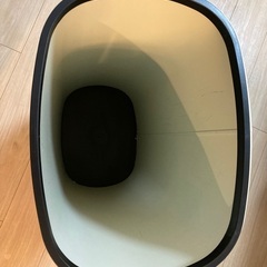 自動開閉式ゴミ箱の画像