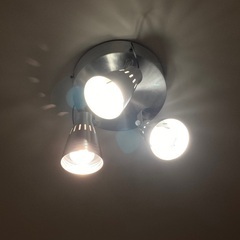 電気(照明)の画像