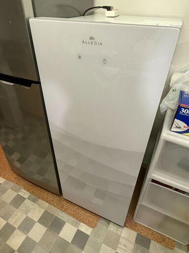 ALLEGiA 冷凍庫 150L をお譲りいたします