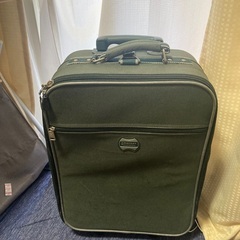【お譲り先決定】ソフトスーツケース　モスグリーン　機内持込可　A...