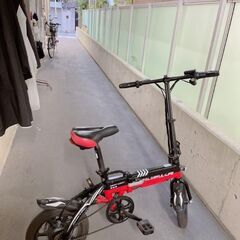 14インチ電動バイク 電動アシスト自転車 折りたたみ式 アシスト3段速調整 最大時速25キロ モータ250W 36V 8AH デスクブレーキ LEDライト搭載 アルミフレーム サドルリアテールライト付きの画像