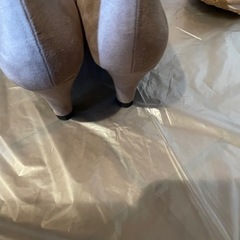 スエードパンプス26cm試着のみの画像