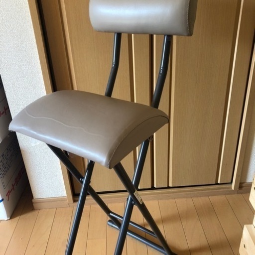 折りたたみハイチェア　4/2までに引き取りに来れる方お願いします