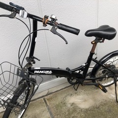 折りたたみ自転車　ノーパンクタイヤ　20インチ　6段変速