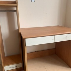 学習机　ハンガーラック　2セット有りますの画像