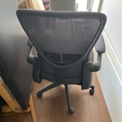 オフィス用椅子の画像