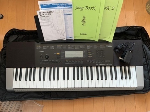カシオ 61鍵　電子キーボード CTK-4400　カバーケース付き