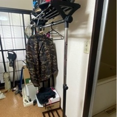 棚付きラックの画像