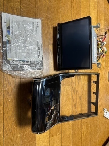 アルパイン　EX1000 ２０系ヴェルファイア取り外し品　専用パネル付