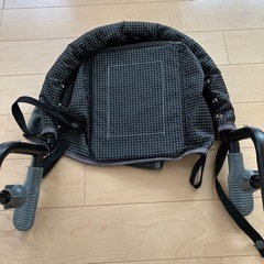 【中古】浮かせるベビーチェアの画像