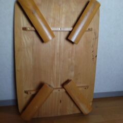 折りたたみ　テーブルの画像