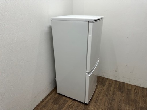シャープ　SHARP　ノンフロン冷凍冷蔵庫　１３７L　つけかえどっちもドア　２０１８年製　SJ-DA14D-W