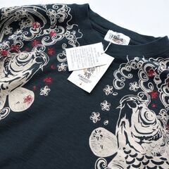 【未使用タグ付】絡繰魂 長袖Tシャツ 双鯉 Mサイズ ダークネイビー メンズ 綿100% 刺繍の画像