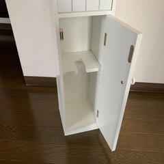 トイレ収納家具の画像