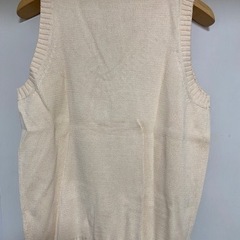 2枚セット　Knightsofroundtable ベスト新品未使用の画像