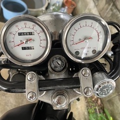 YAMAHA  SR400の画像