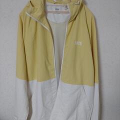 値下げ　Levi'sのパーカーです