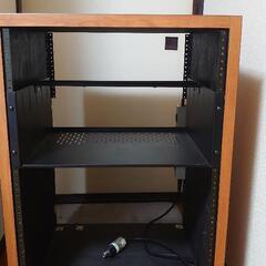 木製　音響機材用　スタジオラック　電源付き
