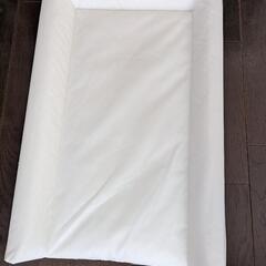 イケアのオムツ替えパッド