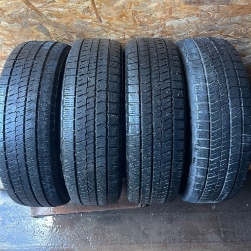 バリ山　BRIDGESTONE ブリヂストン　ブリジストン　VRX2 185/65R15 スタッドレス タイヤ　2019年製　15インチ