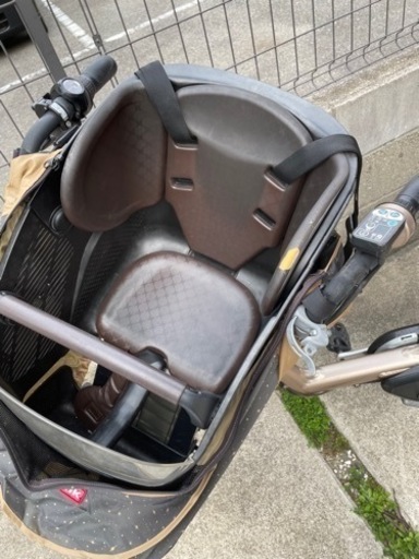 子供乗せ電動自転車三人乗り