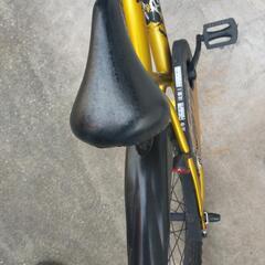 男の子　自転車　18インチ　ゴールド　補助輪　子ども用ヘルメット　児童用　金色の画像