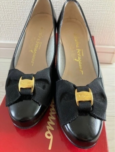 Salvatore Ferragamoのパンプス