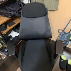 DEVAISE オフィスチェア オットマン付き 160°リクライニング をお譲りいたします。の画像