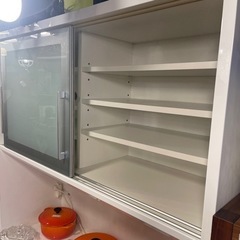【売約済み】　食器棚　レンジボード　キッチン収納　スムースクローズ　モイス　ゆっくり閉まる　フルレール　引き出し　大容量　収納　キッチンボード　カップボード　検　綾野製作所　松田家具　ニトリ　NITORI  上下セパレート　ソフトクローズ　大川家具の画像